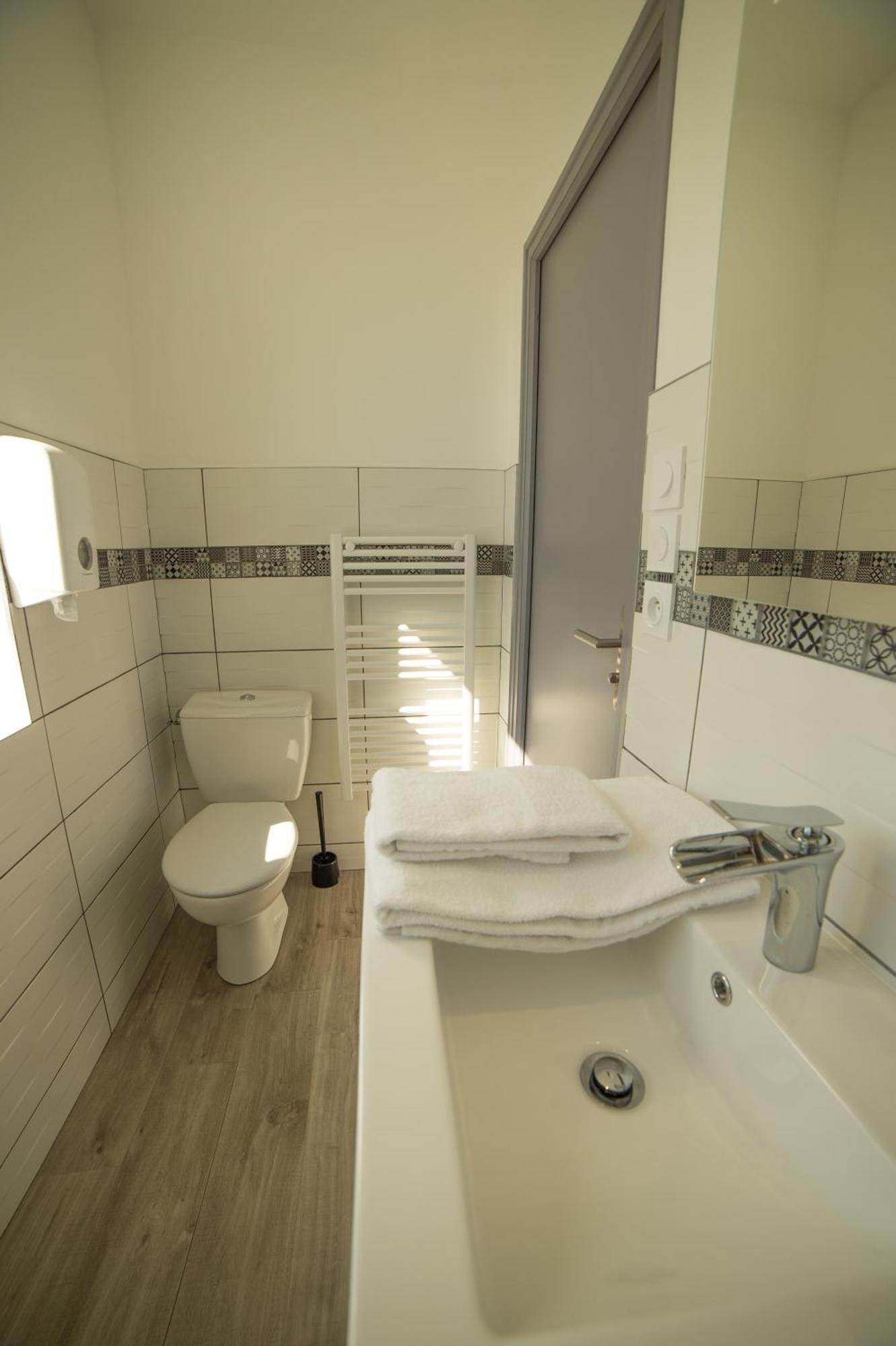 Appart Hotel De La Souleuvre Le Beny-Bocage Phòng bức ảnh